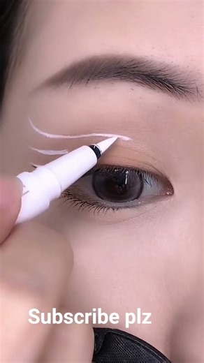 Eyeliner Pencil Tutorial for Beginners | Easy, Smooth & Natural Eye Liner#makeuptutorial #shortsfeed