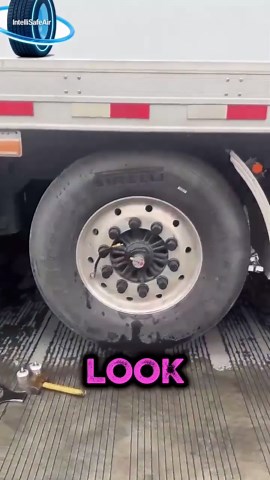 #automatictireinflationsystem #atis #truckfleetmanagement #tirepressuremanagement #heavydutytrucks #fleetsafety #fleetefficiency #truckmaintenance #commercialvehicles #trucktire #trucktyre | IntelliSafeAir