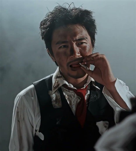 "HE STOPS BULLETS" | From Beijing with Love | MONTAGEM RITMADA - cape#stephenchow