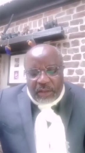 🇨🇲🌳💚🇨🇲 EN LANGUE POUR TOUS, VOICI UN EXTRAIT DU DERNIER LIVE DE Vincent Sosthène Fouda À ÉCOUTEZ JUSQU'À LA FIN Nous y apprenons que sur les 21 hectares de terres que possédaient au cœur de YAOUNDÉ, les 47 héritiers de la famille de MBALLA NTSAMA Marie Louise, L'ÉTAT a pris 19 hectares pour construire la route, le palais d'ÉTOUDI où vit BIYA BI MVONDO depuis plus de 43 ans et la CRTV-BULU au service de la MAPHIA BULU-BAMI sans dédommager la famille propriétaire des lieux et sans leur donne