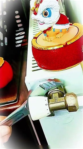 Practical tips for the convenient quick self - locking adjustable wrench tool