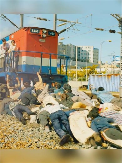 🔥Train To Busan | Epic Zombie Train Fight Scene | Best Action Clip #zombies