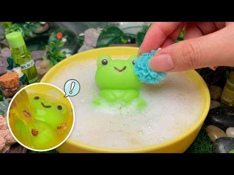 ASMR 🐸🫧 Mochi Squishy Frog Spa & Slimy Skin Care (Relaxing Toy ASMR)