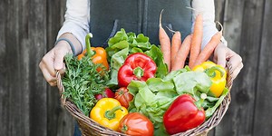 The Healthiest Way To Cook Every Type Of Vegetable, According To Nutritionists