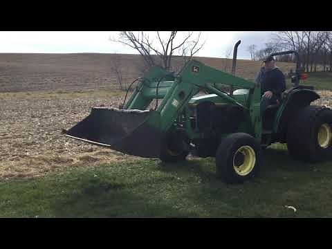 John Deere 5200 utility tractor