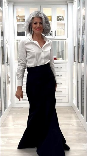 Oscar de la Renta 🖤 for the holidays | NiKOL Johnson