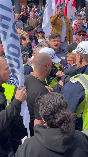 🚨BREAKING: Police have already begun their dirty tactics as leader of Raise the Colours is instantly arrestedThis is part of their plan. Arrest activist leaders and anger the crowd.