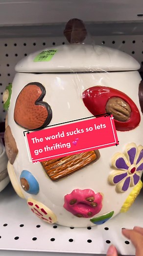 Thrifting Adventure in Rhode Island | Retail Therapy Trip