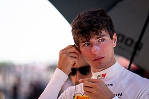 Biliński z pole position w sprincie. Polak przed szansą w Barcelonie