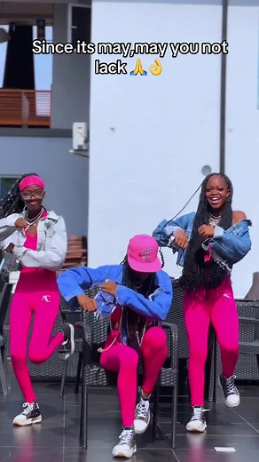 Dancing TikTok Videos: Showcase Your Moves