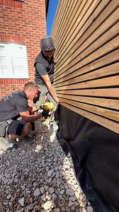 How to build a Venetian style fence