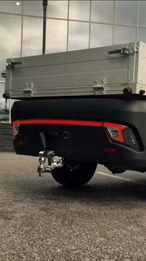 More power. More range. More capability. The Pick-Up XL & Cargo XL deliver extended range, upgraded battery systems, and a muscular 650kg payload — redefining what compact commercial EVs can do. Bigger, better, unstoppable. ⚡ #MEV #MEVCargoXL #MEVPickupXL #UrbanMobility #EVLaunch | My Electric Vehicle | Facebook