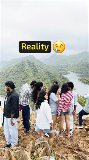 💯 Correct:Travel in 2025 be like #expectationvsreality #travel #udaipur #bahubalihills #shorts