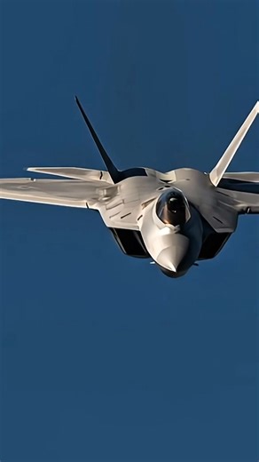 The F-22 Raptor showing us its power #f22 #f22raptor #aviationlovers #aviation | GameboyRed