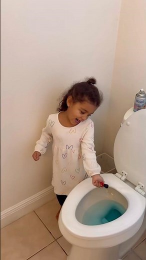 Dad catches daughter eating candy out the toilet 😂 #shorts