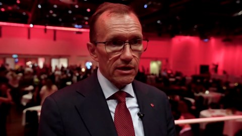 Norway ruling Labour Party wins reelection, populists score gains