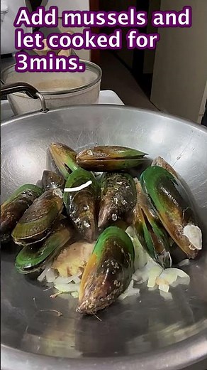 Coconutty Delight: Trying the creamiest mussels ever!