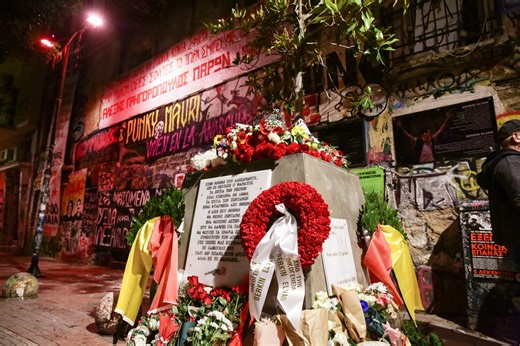 Ολοκληρώθηκε η πορεία μνήμης για τα 17 χρόνια από τη δολοφονία του Αλέξανδρου Γρηγορόπουλου - ΤΑ ΝΕΑ