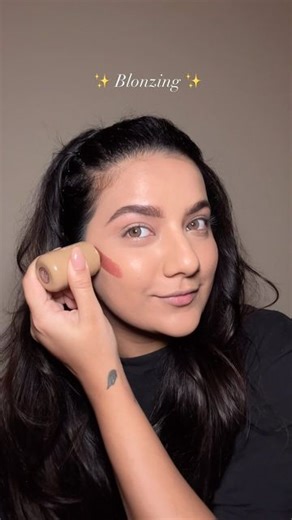 Mrunal Panchal Sharma | Let’s try blonzing trend with @rhode pocket blush toasted teddy ✨ Blush/bronzer = blonzing ✨ | Instagram