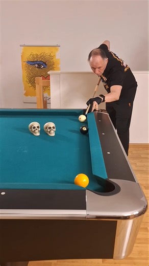 UNMÖGLICHER TRICKSHOT? 😱 Schaffst DU das auch? 🎱