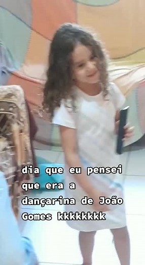 dançarina Mirim de @joaogomesvq