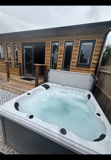 edgmond lodges on TikTok