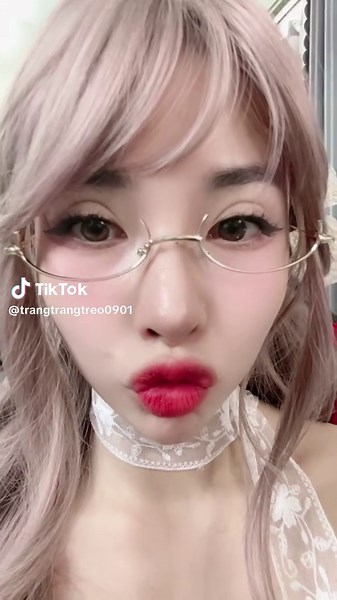 League of Legends: Explore Trang Trắng Trẻo ❤️