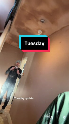 Hall stairs landing and a box room @Hickertheotherguy #plasterer #plastering #tradesmen #diy #site