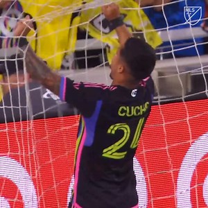 Busquets --> Rossi --> CUCHO!!! MLS All-Star Game pres. by Target | Major League Soccer (MLS)