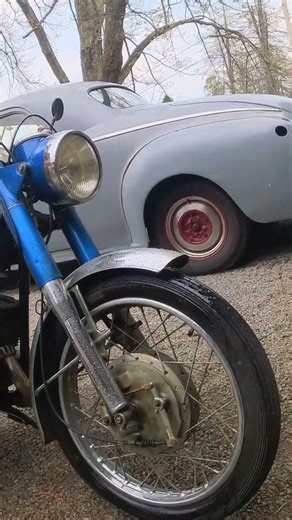 Polishing the Chrome on a '60s Yamaha 2 Stroke
