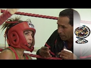 The African Female Boxers Defying Convention (2001)