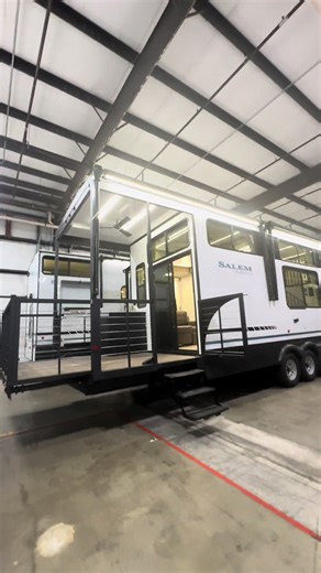 2025 Salem Veranda 42FT RV: Spacious Living Awaits