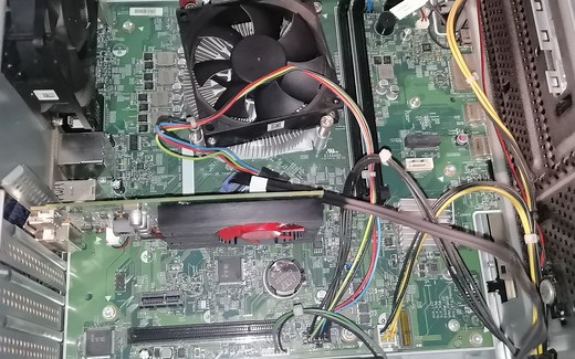 【图吧日常】50包邮的R7 240(R5 340)宝龙达刀卡开箱测评_哔哩哔哩_bilibili