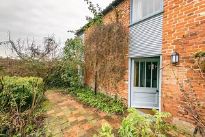 2K views · 20 reactions | Gorgeous Stable Cottage, set in the...