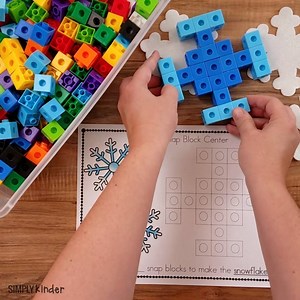 97K views · 665 reactions | My kiddos LOVE playing and creating with my snap cubes. This was just the ticket to give them purposeful and directed building. https://www.teacherspayteachers.com/Product/Winter-Snap-Block-Centers-1590309 At the same time it involves their own creativity and problem-solving skills. These are the best! | Simply Kinder | Facebook