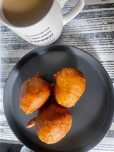 9.2K views · 184 reactions | How is life since you finished matric? Nna I thought i would be giving to the poor but guess what guess what 10 years since matric is also crazy﫠 | Onkgopotse Makgale | Facebook