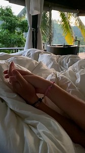 3.5M views · 110 reactions | ❣️REMINDER: Always say I love you. Hold hands often. Never go to bed mad. Jump first, think second. Love harder Love deeper. Life is too short. Connect on another level with Magnetic Couples Bracelets♥️ | Magnetic Couples Bracelets | Facebook