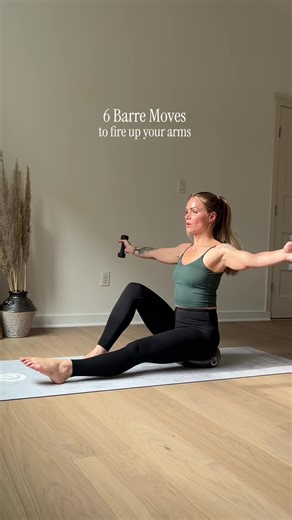 Fire up those arms with this quick sequence! Repeat it 3x for an arm burn you’ll definitely feel. Barre instructors — save this one and teach it in your next class! Your students will love it! #barreworkout #armworkoutsforwomen #pilatesarms
