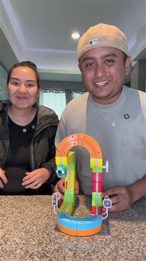 El mejor juguete para niñas y niños: comedia y risas