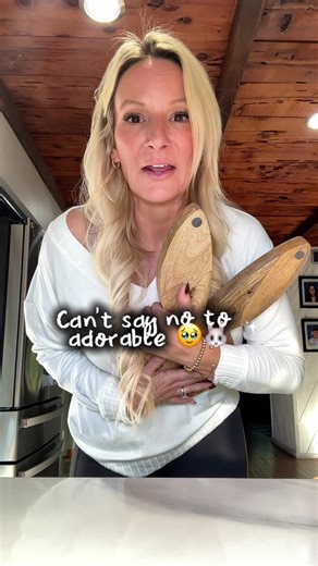 Adorable temptations platter from qvc! #temptations #temptationsbakeware #easterdecor #platter #easter