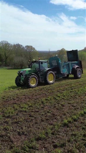 Fumier derrière l'ensilage d'herbe 🚜 #elevage #farming #agriculture #agri #farm #johndeere