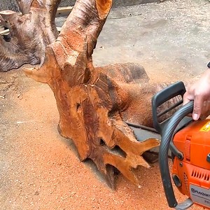 Build A Rustic And Unique Table From A Hundred Year Old Tree Stump | Woodworking Skill