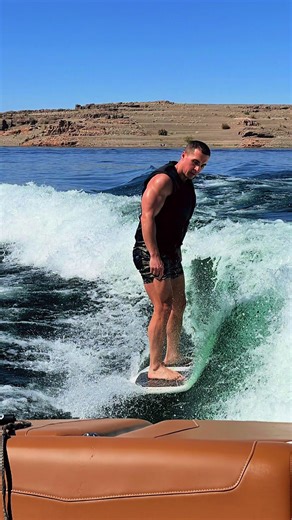 Lake day done right. Sun was blazing at 88°, the water was a brutal 55°, and somehow that first jump in still felt like a full-on cold plunge. Nothing beats lake surfing behind the boat, blue skies overhead, and a day that reminds you exactly why you get out there in the first place. #lakeday #lakesurfing #boatlife #coldplung #sunnydays