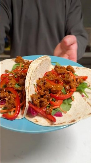 High-Protein Buffalo Seitan Wraps 🌱