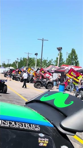 PIT VIEW OF A BUSY WINGED SPRINT RACE NIGHT