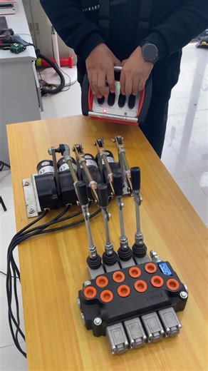 2.3K views | 4-way crane wireless remote control，Crane wireless...