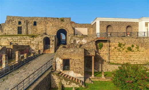 Pompeii Unearths Ancient Roman Concrete Recipe That Stands the Test of Time