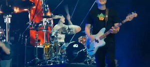 2.4K views · 154 reactions | Where are you? And I'm so sorry I cannot sleep, I cannot dream tonight I need somebody and always | Setlist.me | Facebook