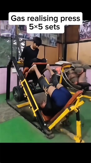 The perfect workout plan..💀 #funny #gasolina #michaeljackson #workoutroutine #fyp #trendingreels #explorepage | Suman Sharma