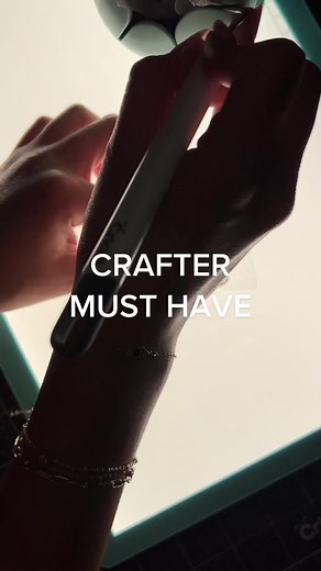 Crafty Life Made Easier with Glitter Vinyl Weeding Tips